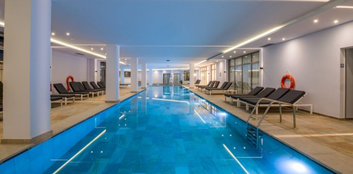 Viešbutis KIANI BEACH RESORT įsikūręs Graikija.