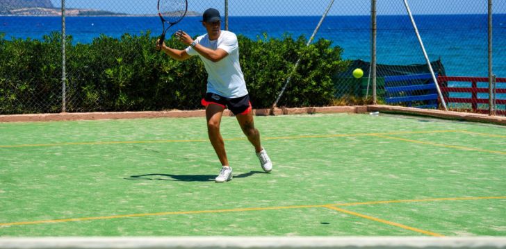 Patogus viešbutis jūsų kelionei – 5* KIANI BEACH RESORT