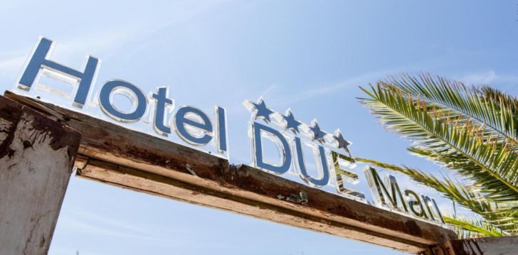 Viešbutis HOTEL DUE MARI įsikūręs Italija.