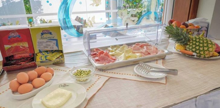 Nepraleisk progos pailsėti už gerą kainą - viešbutyje HOTEL CARLTON
