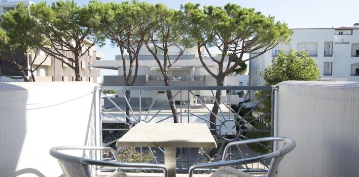 Tavęs laukia poilsis Italija įsikūrusiame HOTEL ROYAL