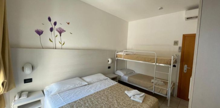 Apsistokite HOTEL MARINA RICCIONE viešbutyje už gerą kainą.