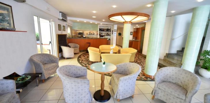 Viešbutis HOTEL MARINA RICCIONE įsikūręs Italija.
