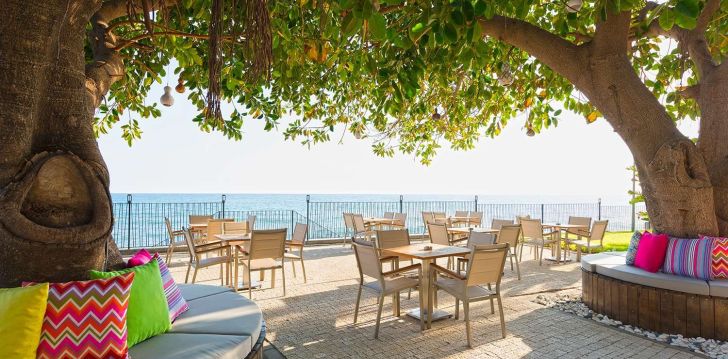planuoji kelionę į Turkija? apsistokite 4 viešbutyje FLORIA BEACH.