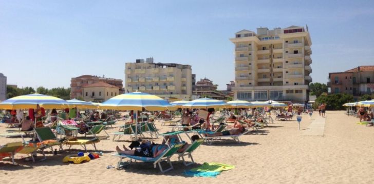 Apsistokite IMPERIAL BEACH viešbutyje už gerą kainą. 