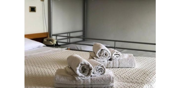 Viešbutis HOTEL ARTIDE įsikūręs Italija.