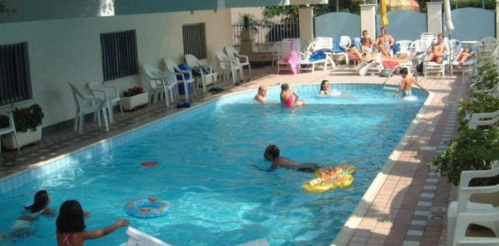 Viešbutis HOTEL ARTIDE įsikūręs Italija. 