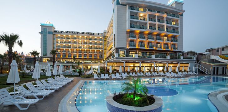 Apsistokite LUNA BLANCA RESORT & SPA viešbutyje už gerą kainą. 