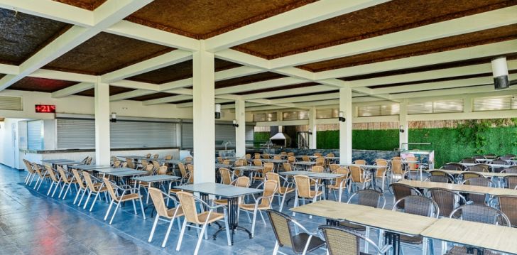 Viešbutis LUNA BLANCA RESORT & SPA įsikūręs Turkija. 