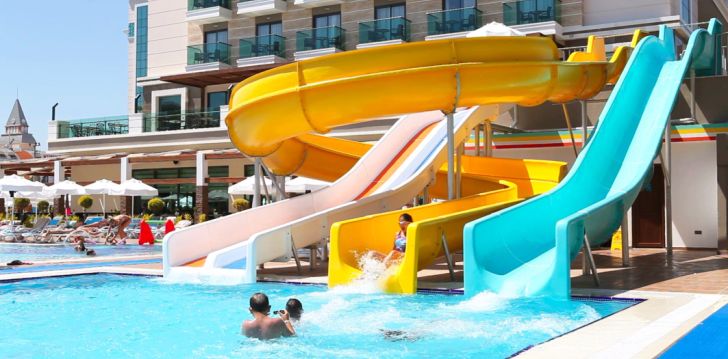 Viešbutis LUNA BLANCA RESORT & SPA įsikūręs Turkija.