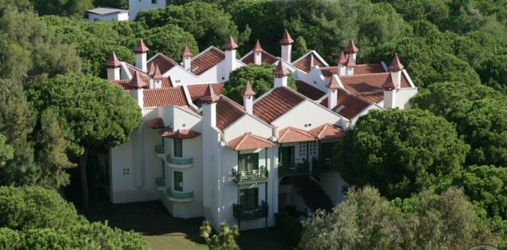 Apsistokite GREEN MAX HOTEL viešbutyje už gerą kainą.