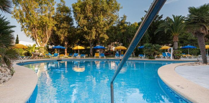 Apsistokite APARTAMENTOS LA SANTA MARIA viešbutyje už gerą kainą. 