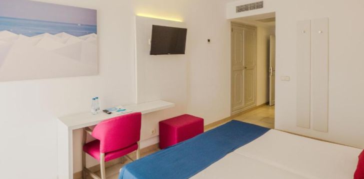 Apsistokite APARTAMENTOS LA SANTA MARIA viešbutyje už gerą kainą.