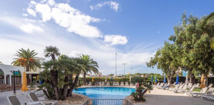 Planuoji kelionę į Ispanija? apsistokite 3 viešbutyje APARTAMENTOS LA SANTA MARIA. 