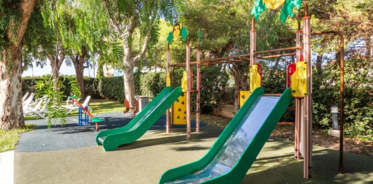 Viešbutis APARTAMENTOS LA SANTA MARIA įsikūręs Ispanija. 