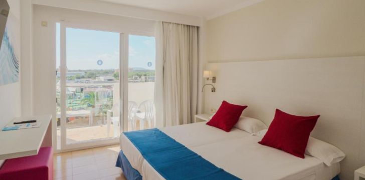 Rinkitės viešbutį APARTAMENTOS LA SANTA MARIA kelionei į Ispanija