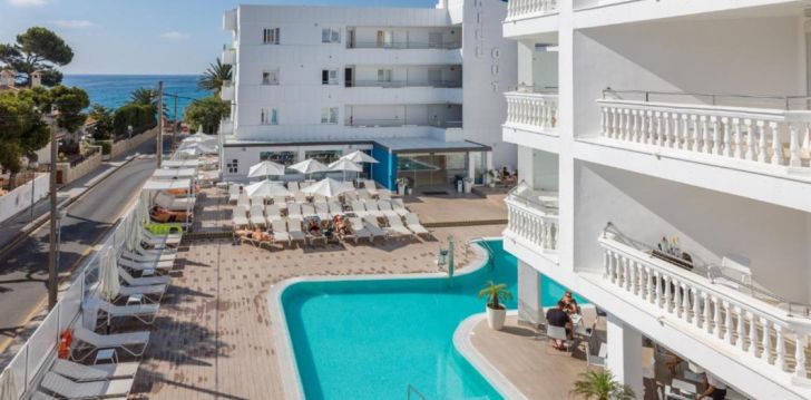 WELIKE TRITON BEACH HOTEL - klientų vertinamas, kaip geras kainos ir kokybės santykis. 