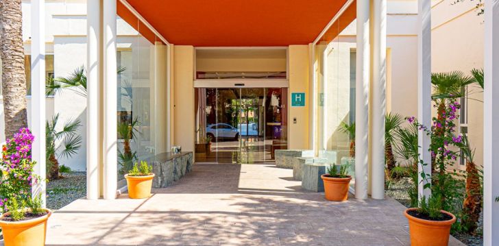 Planuoji kelionę į Ispanija? apsistokite 4 viešbutyje HOTEL ROSELLA.