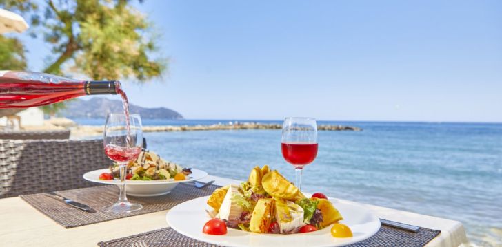Apsistokite HOTEL ILUSION MOREYO (ADULTS ONLY) viešbutyje už gerą kainą. 