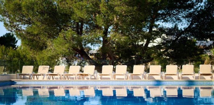 Planuoji kelionę į Ispanija? apsistokite 3 viešbutyje ALUASUN CALA ANTENA.
