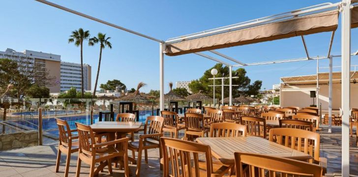 Planuoji kelionę į Ispanija? apsistokite 3 viešbutyje ALUASUN CALA ANTENA. 