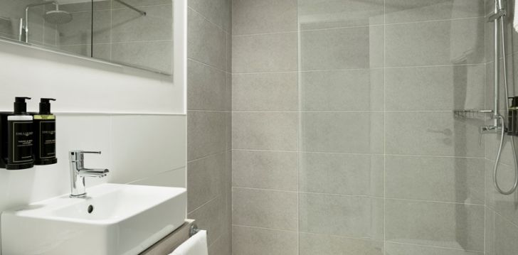 Planuoji kelionę į Ispanija? apsistokite 4 viešbutyje EXE PORTALS NOUS. 
