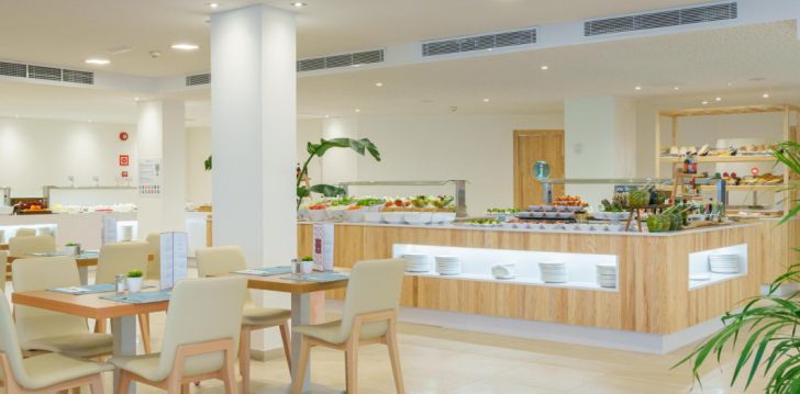 Apsistokite FERRER JANEIRO HOTEL SPA viešbutyje už gerą kainą.