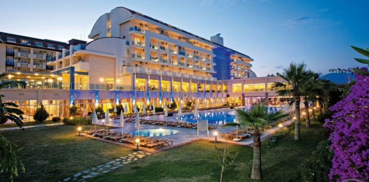 Apsistokite SOLIVIA HOTEL viešbutyje už gerą kainą. 