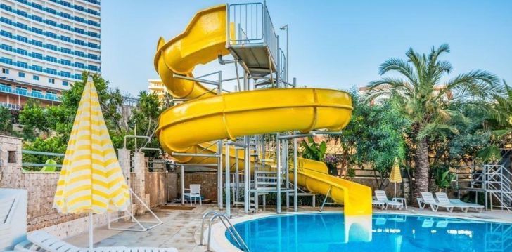 ARSI BLUE SEA BEACH HOTEL - klientų vertinamas, kaip geras kainos ir kokybės santykis. 