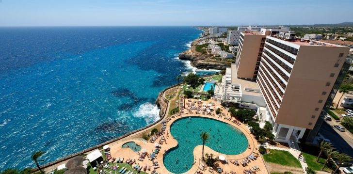 Apsistokite ALUA CALAS DE MALLORCA RESORT viešbutyje už gerą kainą. 
