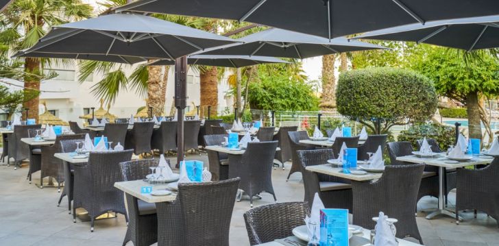 Apsistokite NOZHA BEACH RESORT & SPA viešbutyje už gerą kainą.