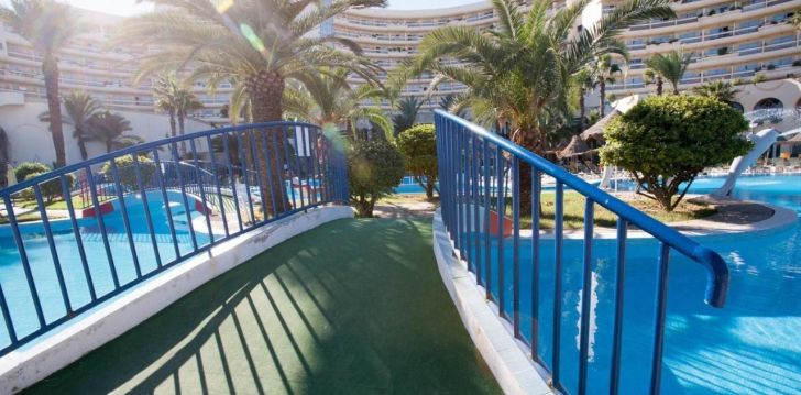 Viešbutis RIADH PALMS RESORT & SPA įsikūręs Tunisas.
