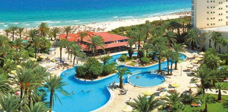 Viešbutis RIADH PALMS RESORT & SPA įsikūręs Tunisas. 