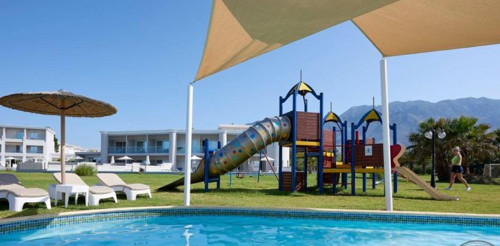 Tavęs laukia poilsis Graikija įsikūrusiame MYTHOS PALACE RESORT & SPA