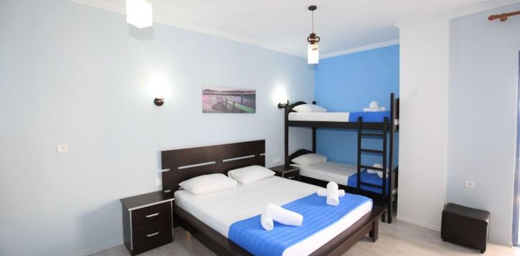 Apsistokite HOTEL KEOS viešbutyje už gerą kainą.