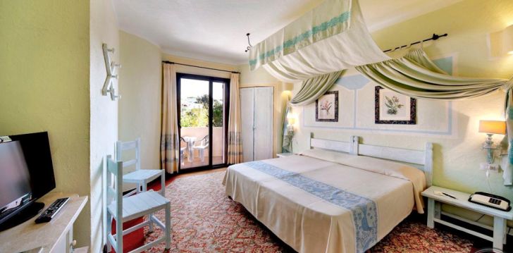 Planuoji kelionę į Italija? apsistokite 4 viešbutyje GRAND HOTEL SMERALDO BEACH. 