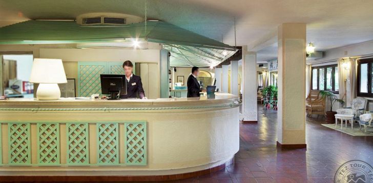 Rinkitės viešbutį GRAND HOTEL SMERALDO BEACH kelionei į Italija