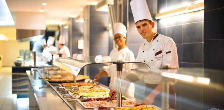 Tavęs laukia poilsis Italija įsikūrusiame VOI FLORIANA RESORT