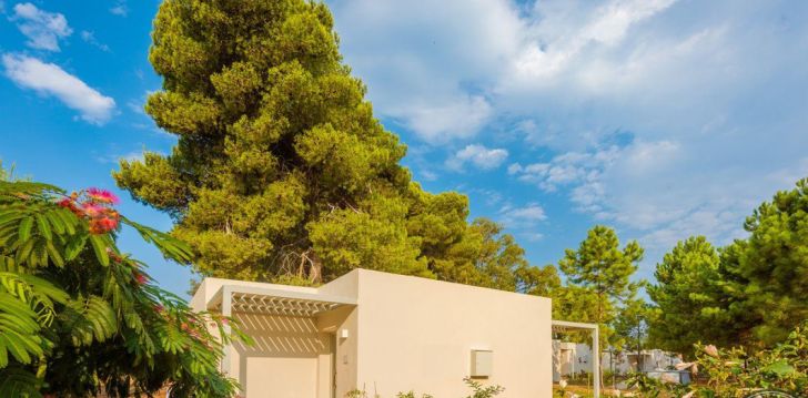 Apgyvendinimas 4* KALOGRIA BEACH RESORT