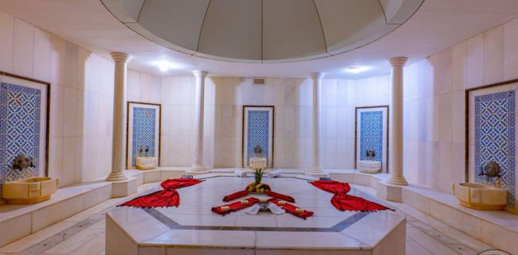 Apsistokite TIMO RESORT HOTEL viešbutyje už gerą kainą.