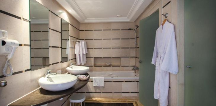 Planuoji kelionę į Tunisas? apsistokite 4 viešbutyje MARHABA CLUB. 