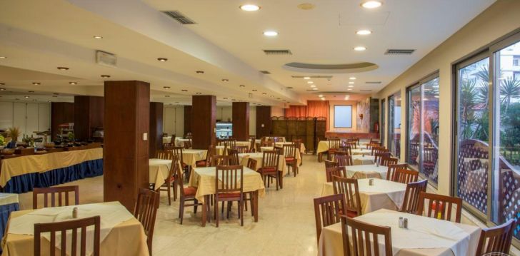 MANOUSOS CITY HOTEL - klientų vertinamas, kaip geras kainos ir kokybės santykis.