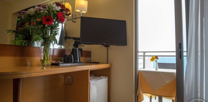 Geras kainos ir kokybės santykis atostogoms - viešbutis MANOUSOS CITY HOTEL
