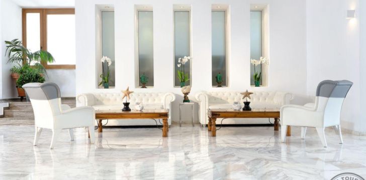 Apsistokite GRECOTEL CASA ADELE viešbutyje už gerą kainą.