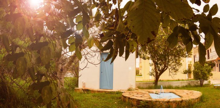 Rinkitės viešbutį THE ELEONAS BOHOTEL kelionei į Graikija