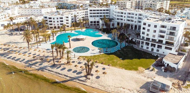 Apsistokite BLUE BEACH GOLF & SPA viešbutyje už gerą kainą. 