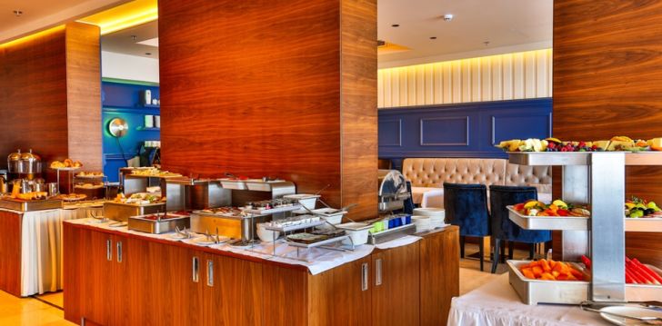 Apgyvendinimas 5* CALIFORNIA (ADULTS ONLY)