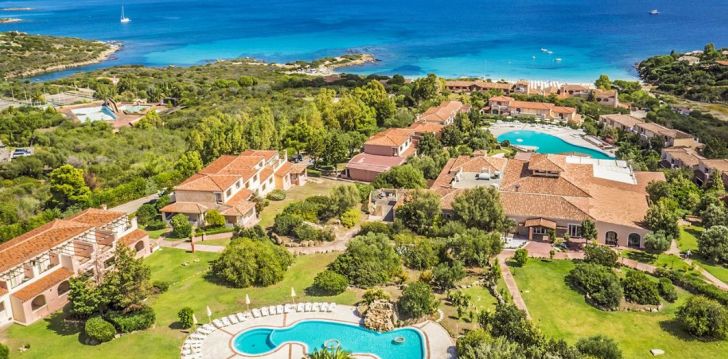 Viešbutis VOI COLONNA VILLAGE įsikūręs Italija.