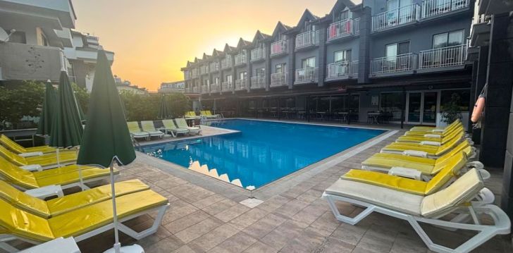 Apsistokite GRAND NAR HOTEL viešbutyje už gerą kainą. 