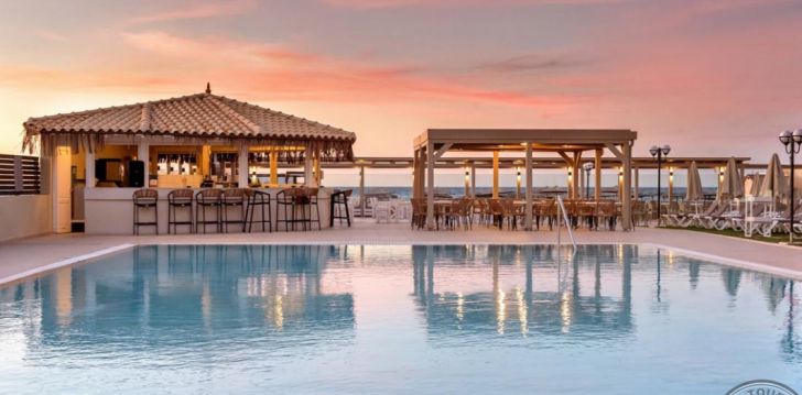 Viešbutis ZEUS HOTELS NEPTUNO BEACH įsikūręs Graikija.
